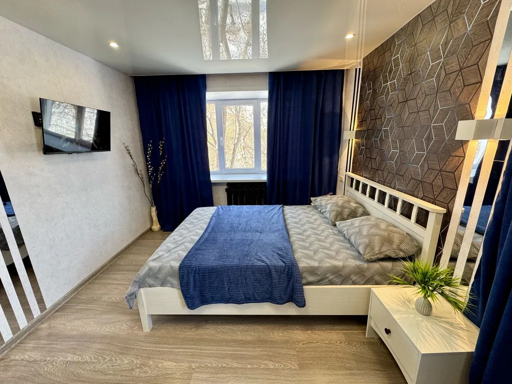 Квартира Новые апартаменты — аренда посуточно в Омск