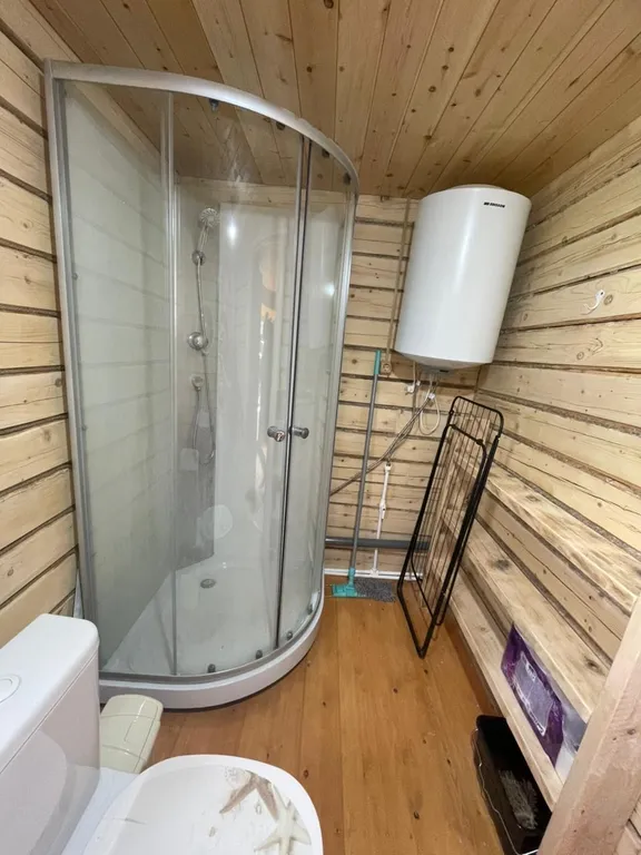 Уютный дом рядом с лесом