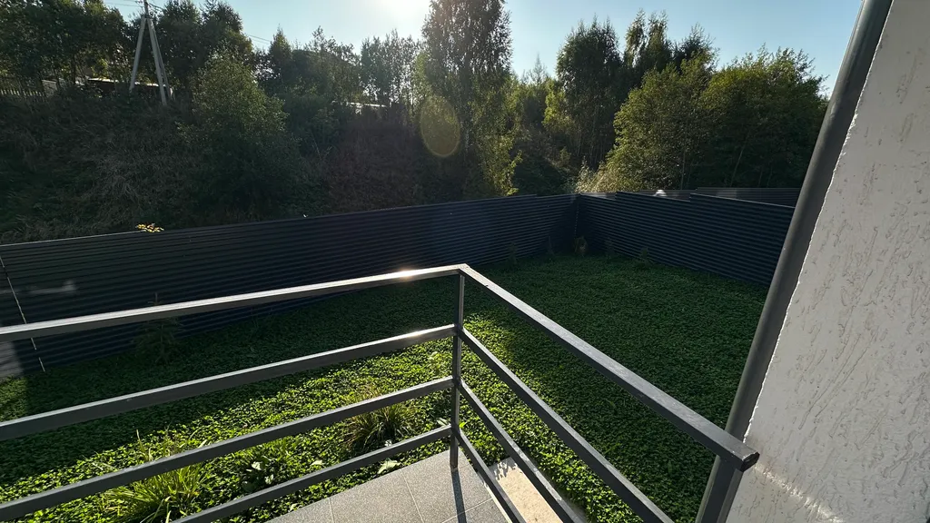 Уютный дом в черте города