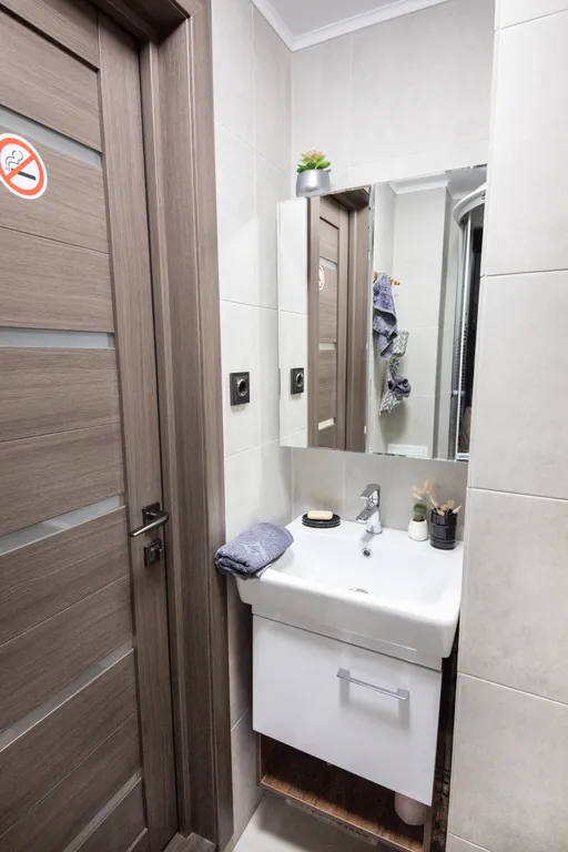 Студия с балконом в центре