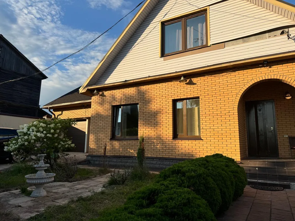 Просторный дом в шаговой доступности от Монрепо с сауной