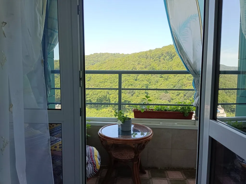 Уютная квартира с видом на море и горы