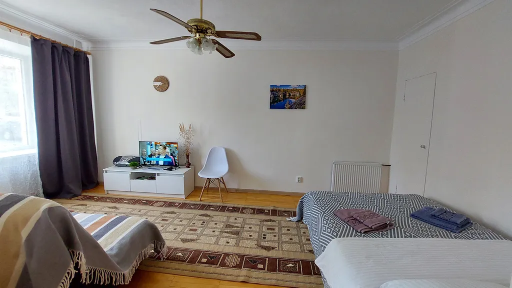 Уютная квартира около набережной в центре города "Как дома"