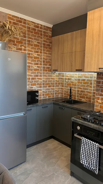 Просторная новая квартира для семейного отдыха в 10 минутах от моря