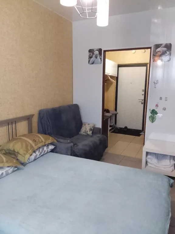 Студия в современном новом доме на проспекте Строителей