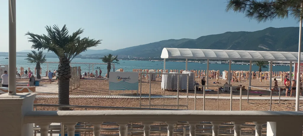 Коттедж Часть дома с бассейном у моря — Геленджик