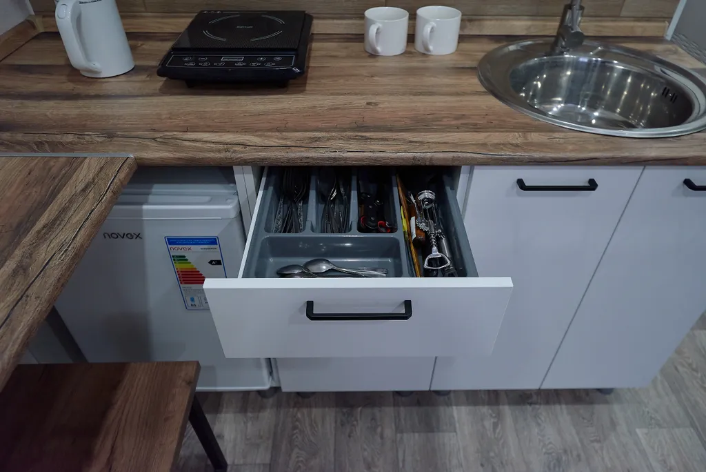 Студия в центре возле "Лампочки"(гастрохолл).  ТЦ "Лето"