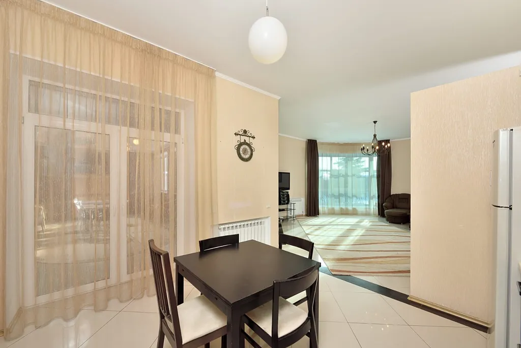 Уютный коттедж с видом на горы