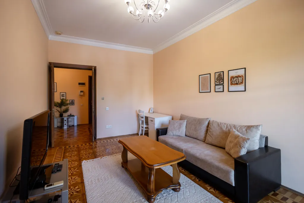 Апартаменты с видом на бульвар на Торговой