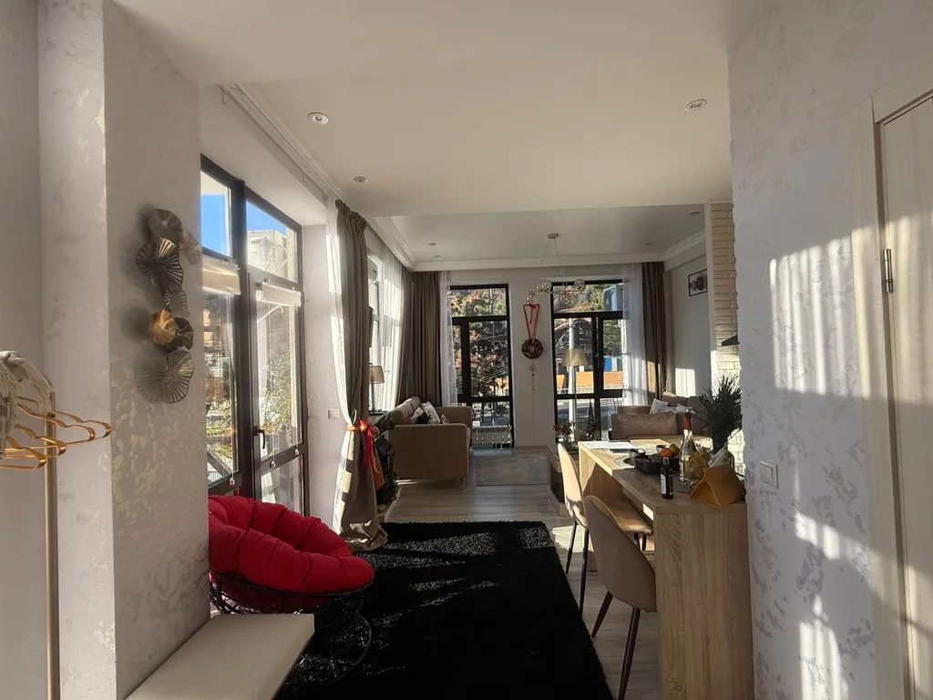 Солнечная стильная студия в горах Красной Поляны