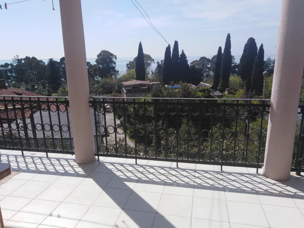 Квартира Квартира Гостевой дом у Марго между старой и новой Гагрой, в 200м от моря — Гагра