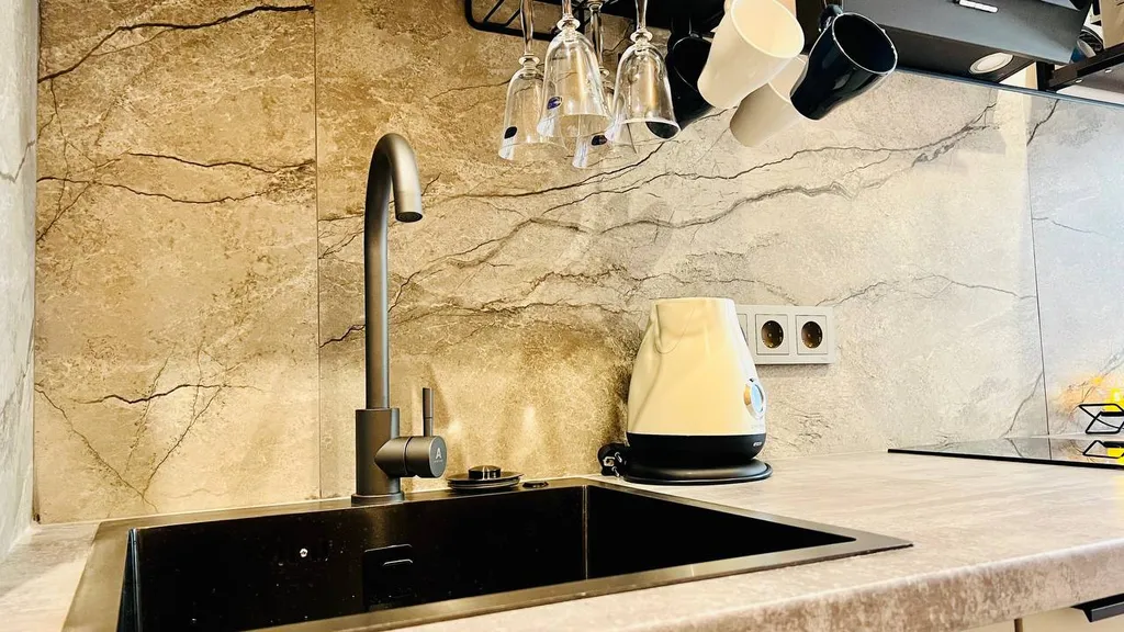 Стильная дизайнерская квартира в центре города