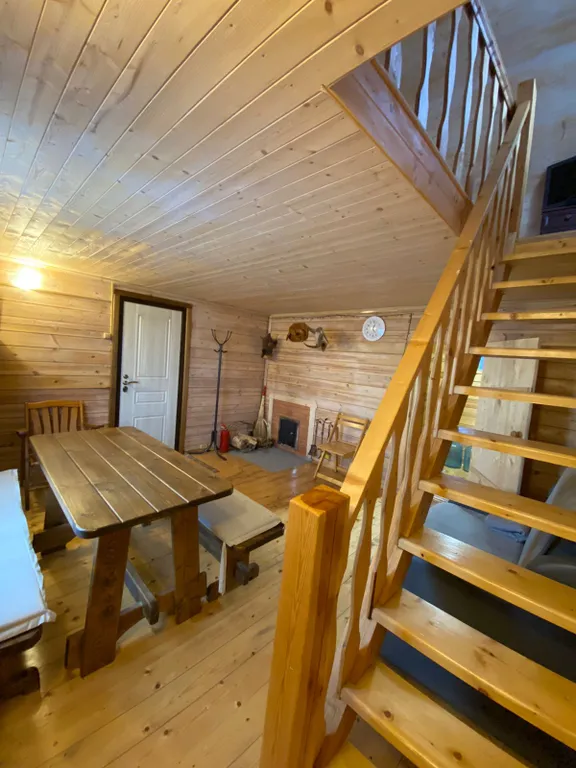 Загородный дом с баней в километре от прекрасного города