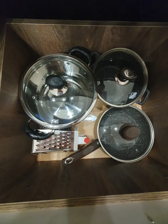 Современная студия с красивыми закатами в самом центре города