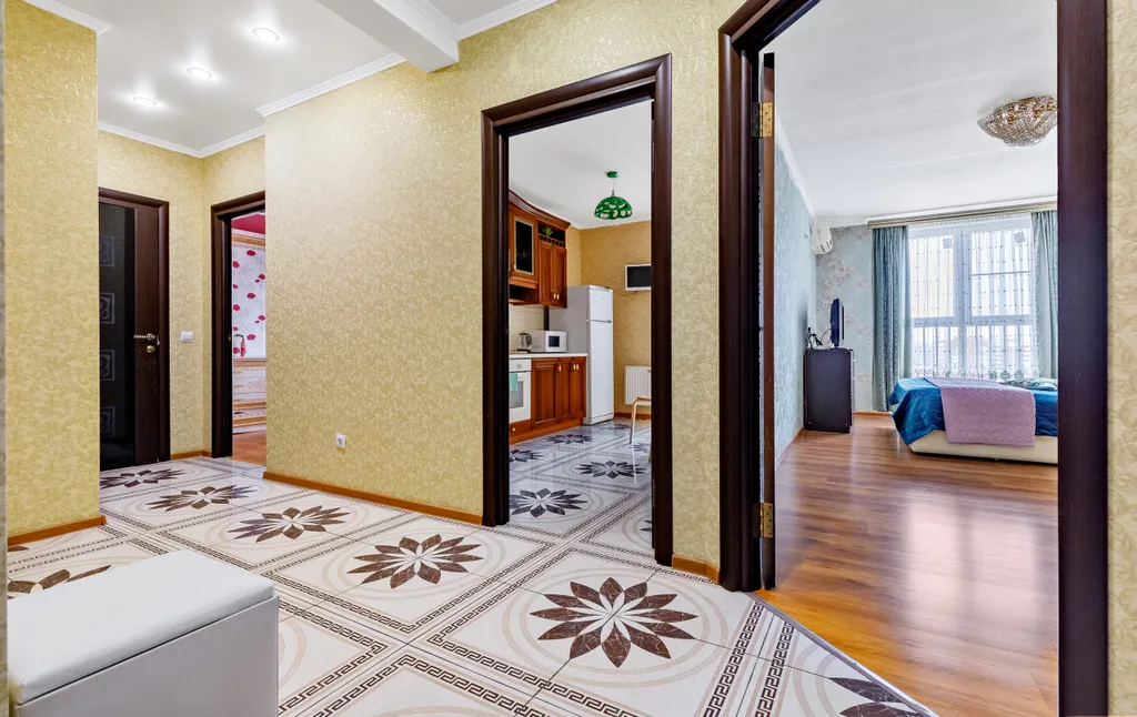 Просторная 2 комнатная квартира в центре