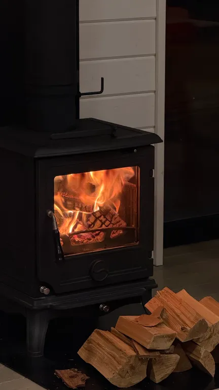 Большой новый дом с сауной и камином в элитном поселке