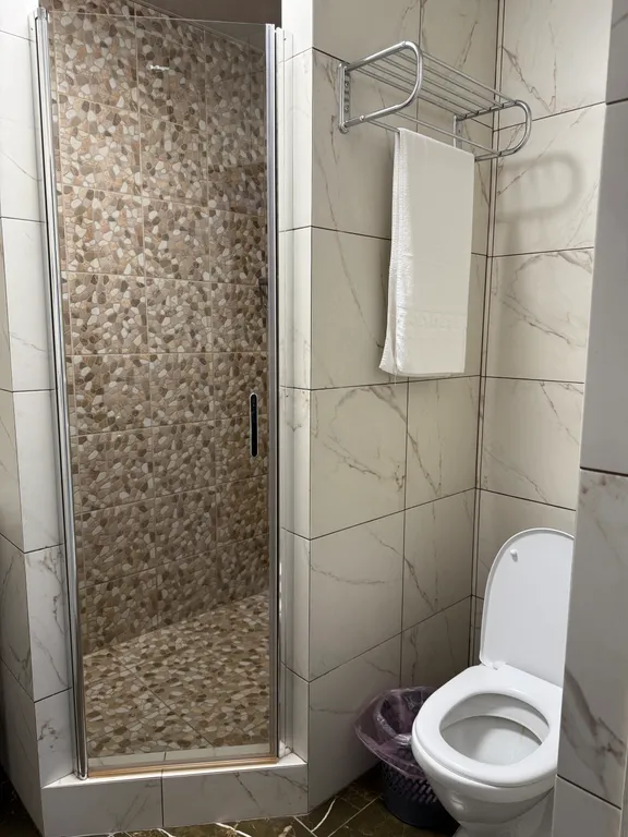 Новый дом в Геше на 1 линии по дороге на сектор Б