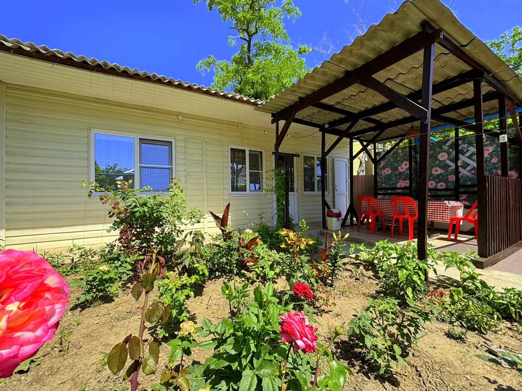 Коттедж Уютный домик в центре города недалеко от моря — Анапа