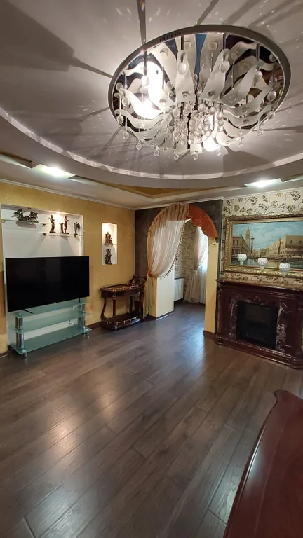 Большая красивая 3-комнатная квартира