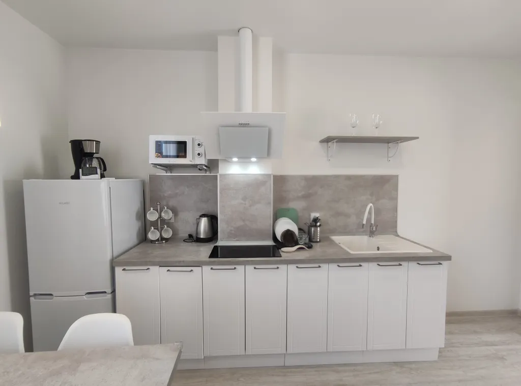 Белый дом у Черного моря