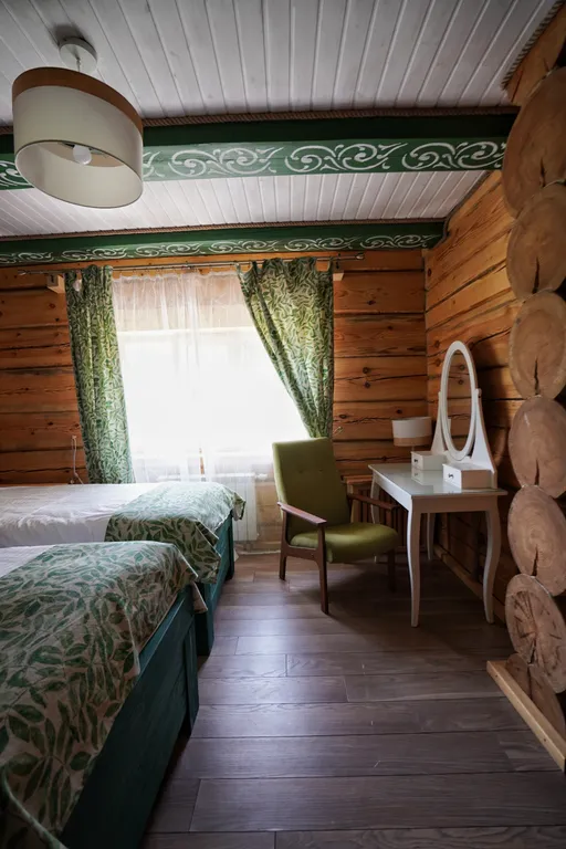 5-комнатный двухэтажный Коттедж Цветы в Подмосковье в окружении леса