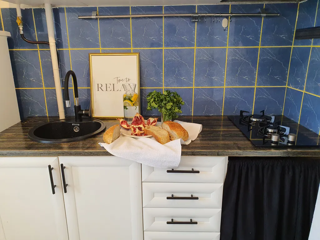 Квартира с большой кроватью и оплаченными домашними кинотеатрами