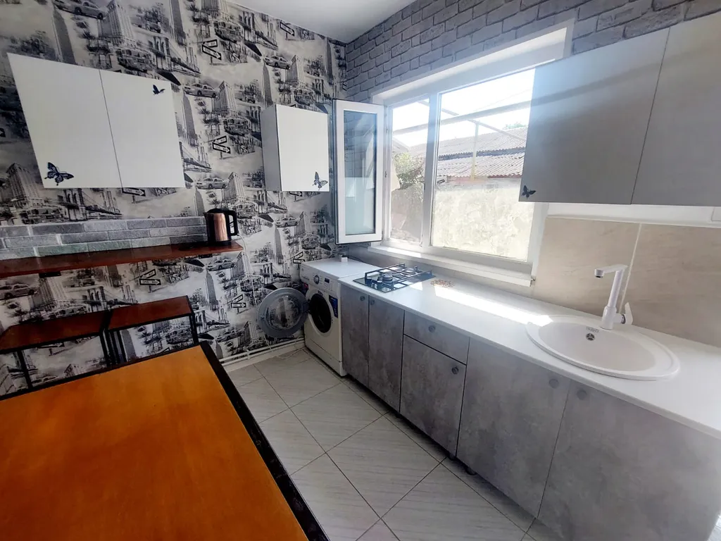 Коттедж Коттедж Уютная квартира в центре города, без кондиционера — Евпатория