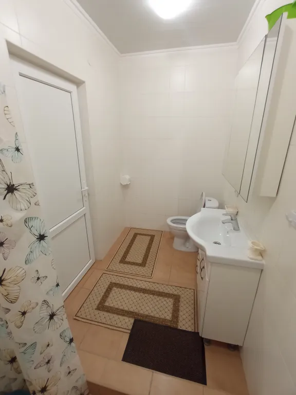 Комната уютная с удобствами