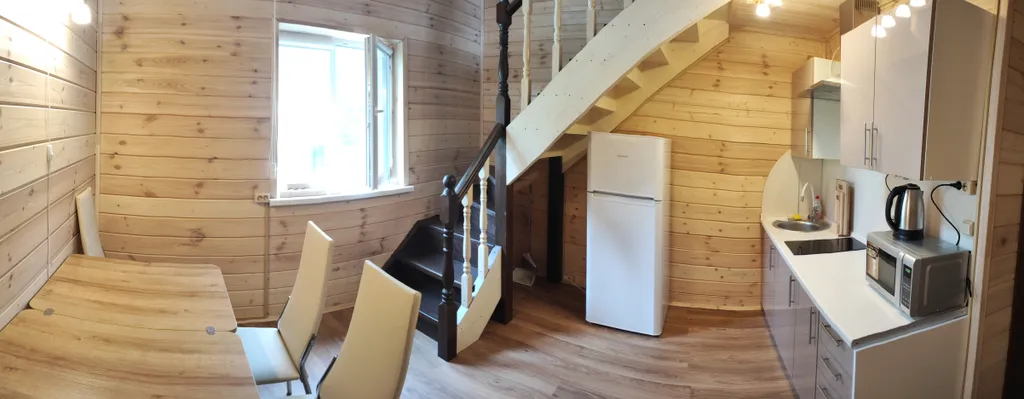 Коттедж Просторный деревянный коттедж половина дома 2 этажа 3Л — Осташёво