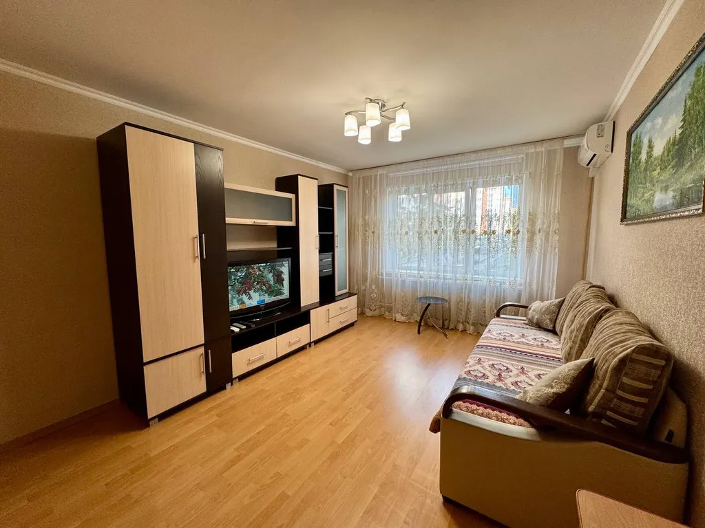 Двухкомнатная в центре