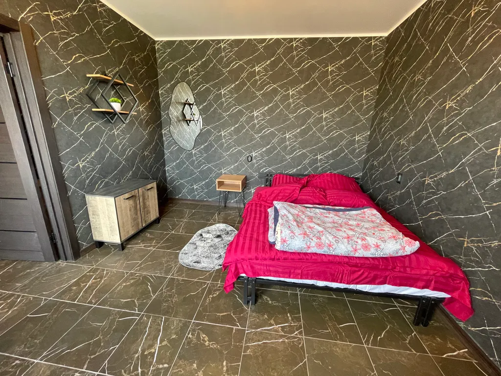 Апартаменты (квартира) в центе абадзехской