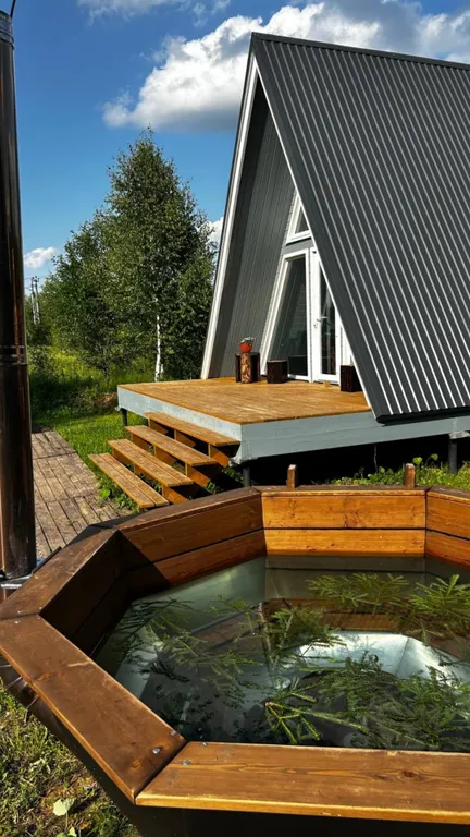 A-frame домик у леса