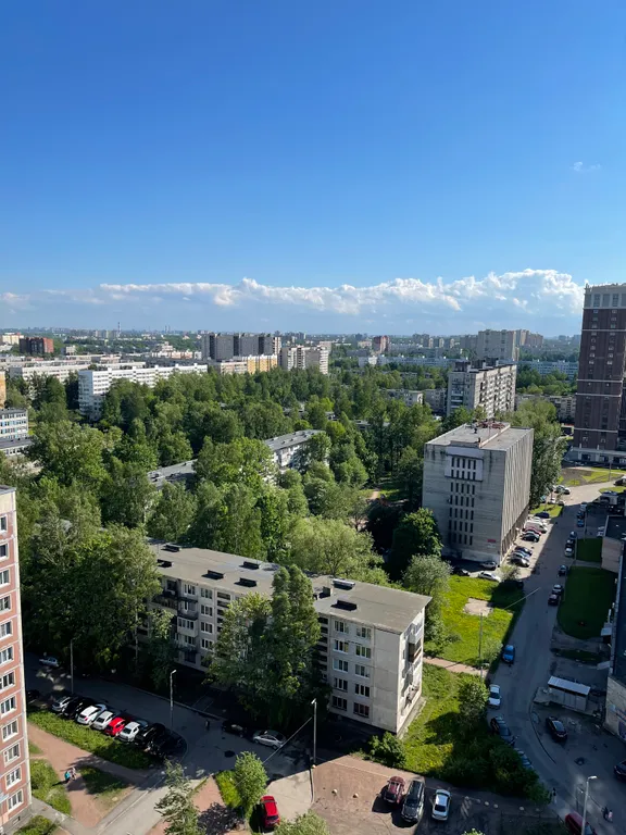 Видовая просторная евро двушка прямо у метро