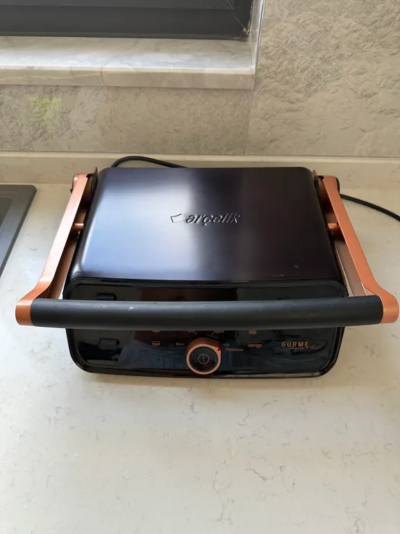 Квартира с видом на горы в 7 минутах от пляжа Клеопатра