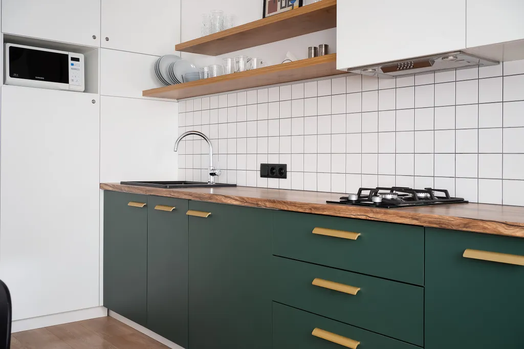 Квартира Квартира Комфортабельная евродвушка Мансарда у Верхнего озера — Калининград