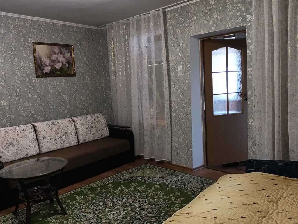 Старая Алупка, уютная квартира под ключ — аренда посуточно в Алупка