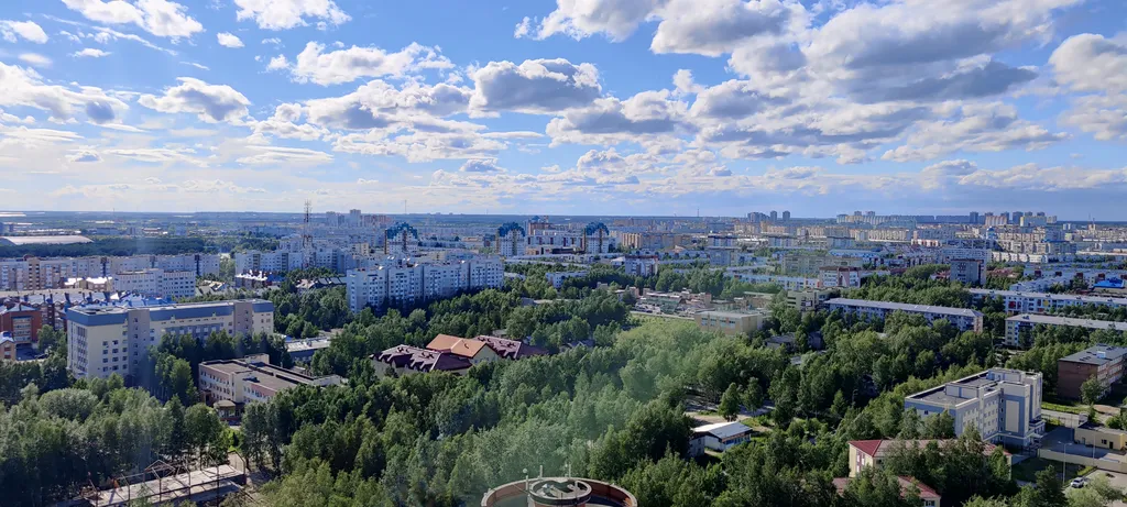 Квартира Красивый панорамный вид на закат с 23 этажа — аренда посуточно в Сургут