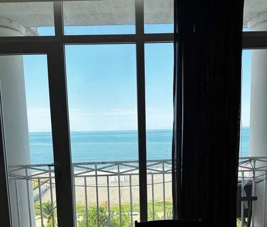 Квартира с видом на море, первая береговая линия