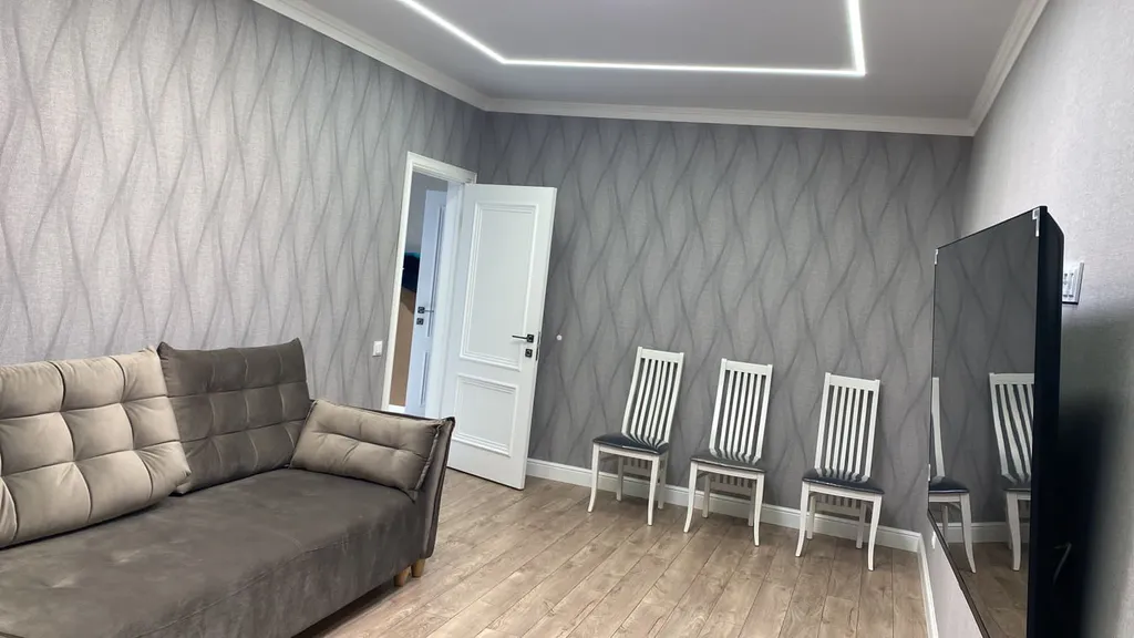 Уютная квартира в центре города с видом на горы