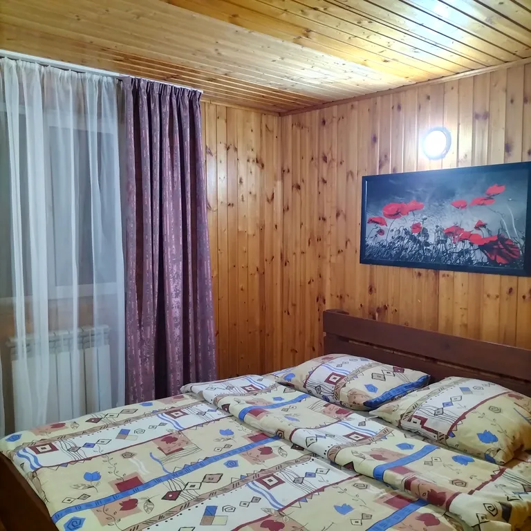 Дом коттедж в черте города