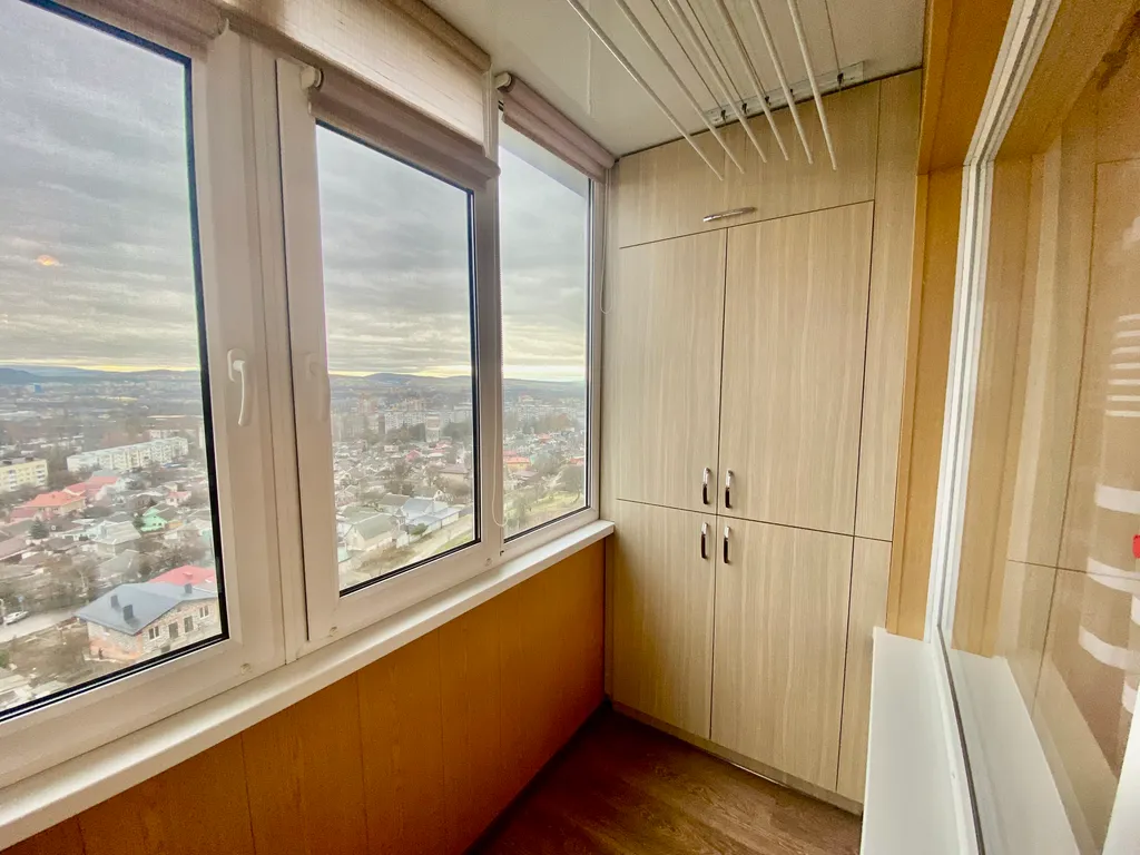 Уютная квартира с панорамным видом на город и гору Чатыр-Даг