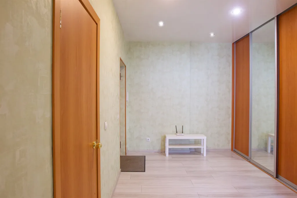 Квартира Квартира Отличная светлая квартирка напротив ТРЦ Планета — Красноярск