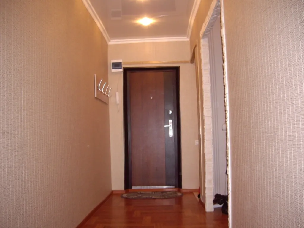 Трехкомнатная квартира в Старом Осколе возле Мед. Центра Поколение