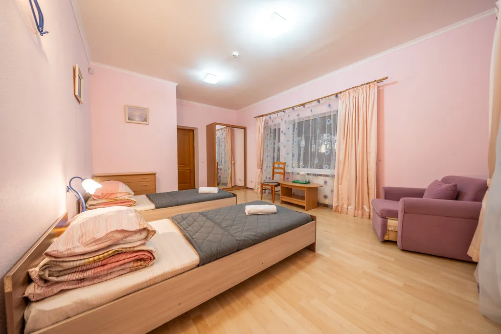 Большой коттедж с сауной