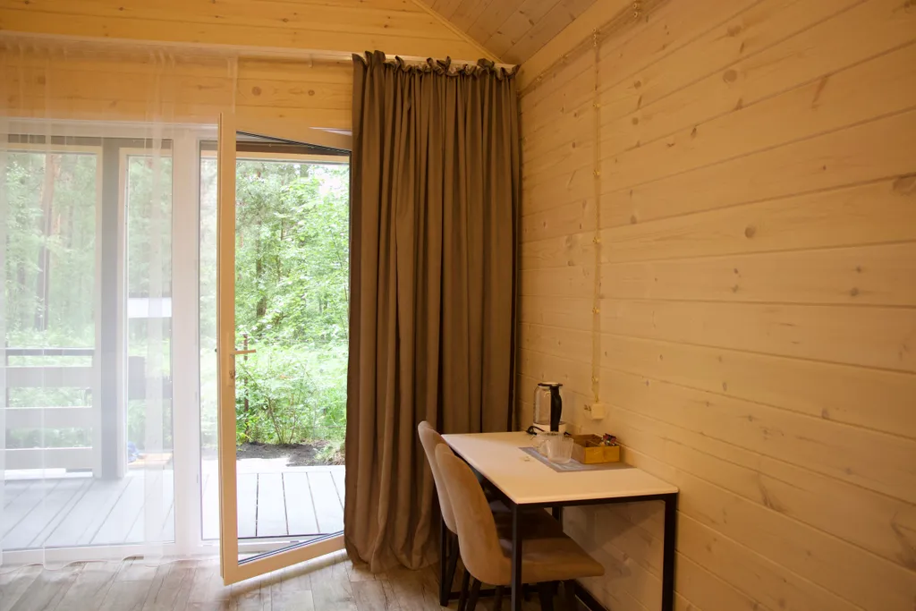 Двухместный летний дом, Однокомнатный Шале в лесу