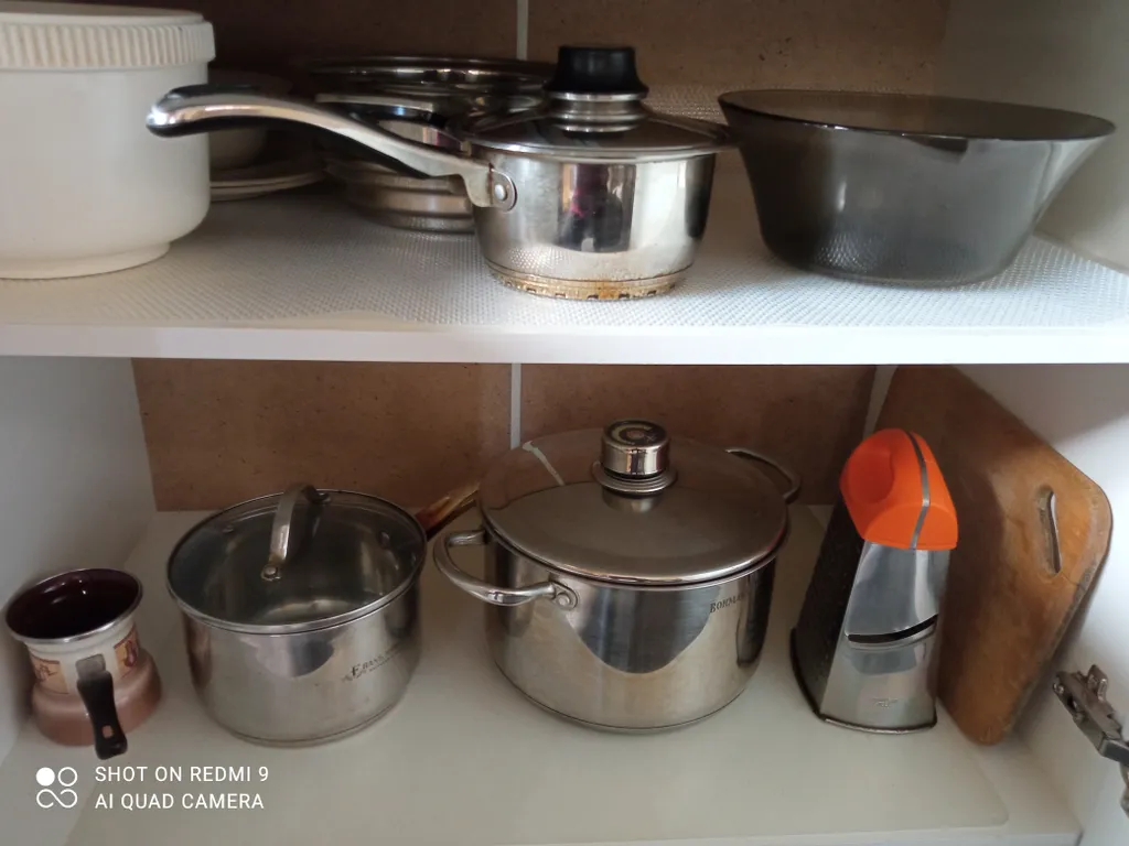 Коттедж Двухэтажный апартамент в доме на берегу озера — Луга