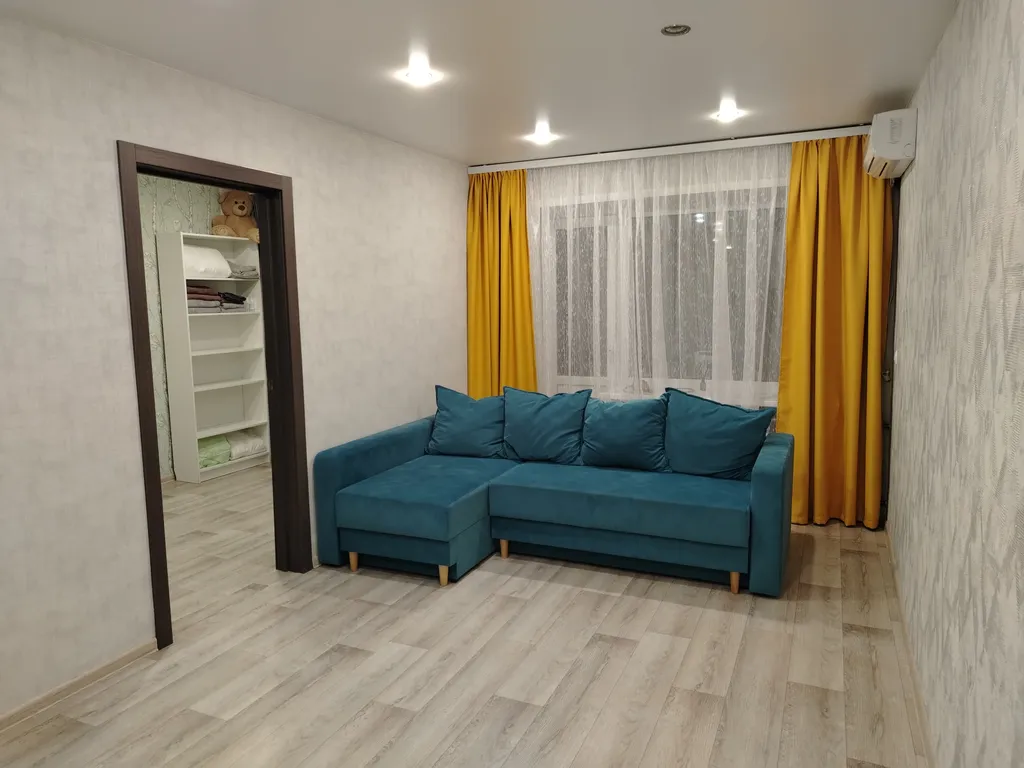 Уютная, светлая квартира — аренда посуточно в Тольятти