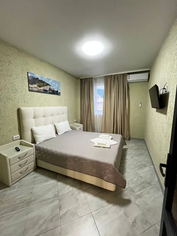 Квартира 3-комнатные апартаменты с кухней на черном море — аренда посуточно в Лермонтово