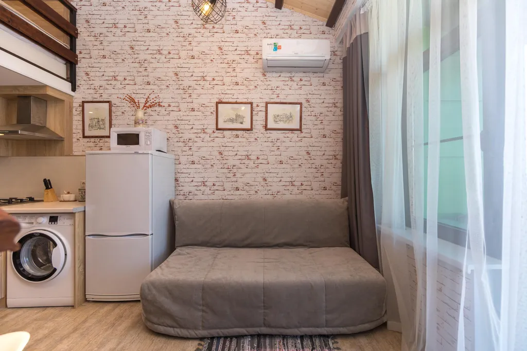 Двухуровневая стильная квартира у моря