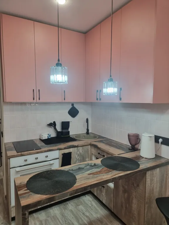 Студия с видом на море и лес